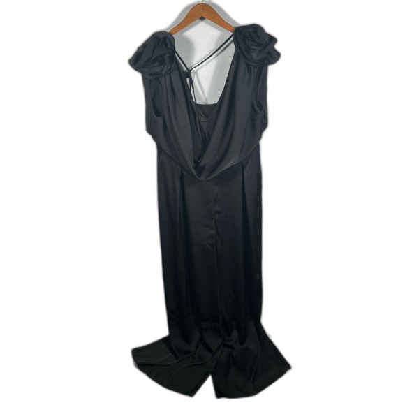 ASOS LUXE Curve Black Satin Plunge Wide Leg Jumpsuit NWT Size 16 Boutonnière - Picture 5 of 15